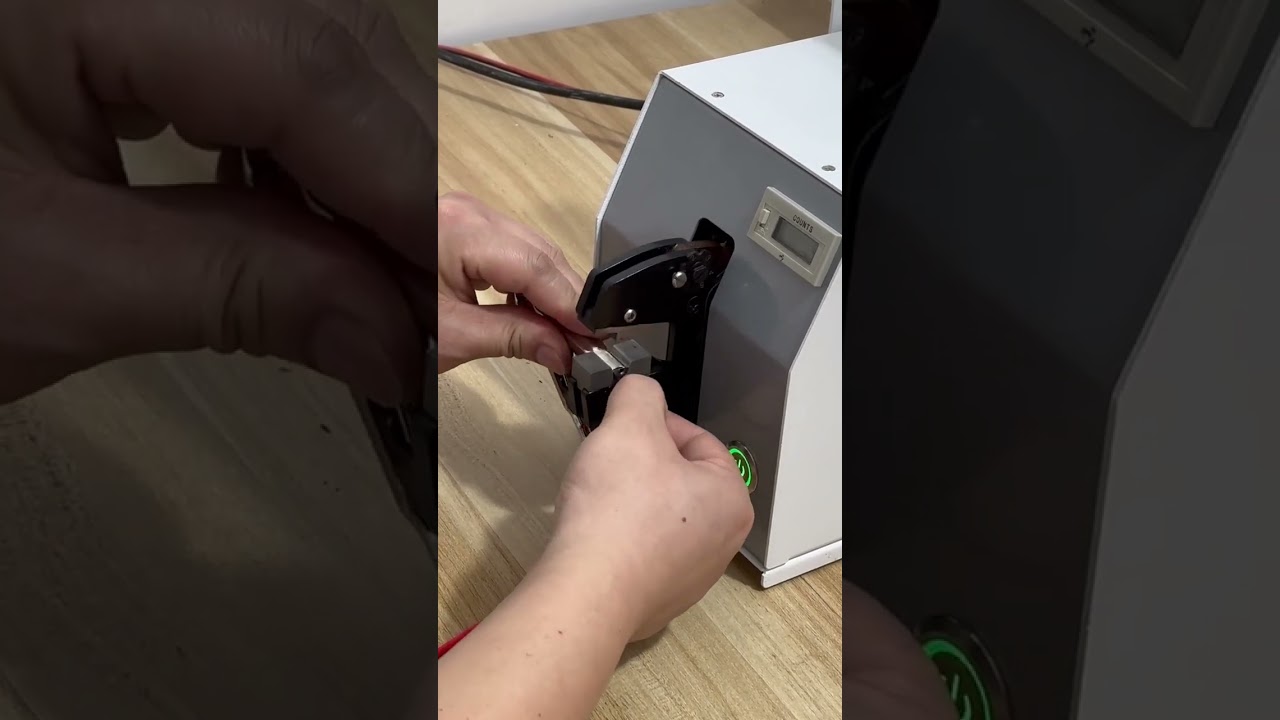 65EC 電動端子壓接機｜鱷魚夾壓接解決方案｜工廠自動化設備