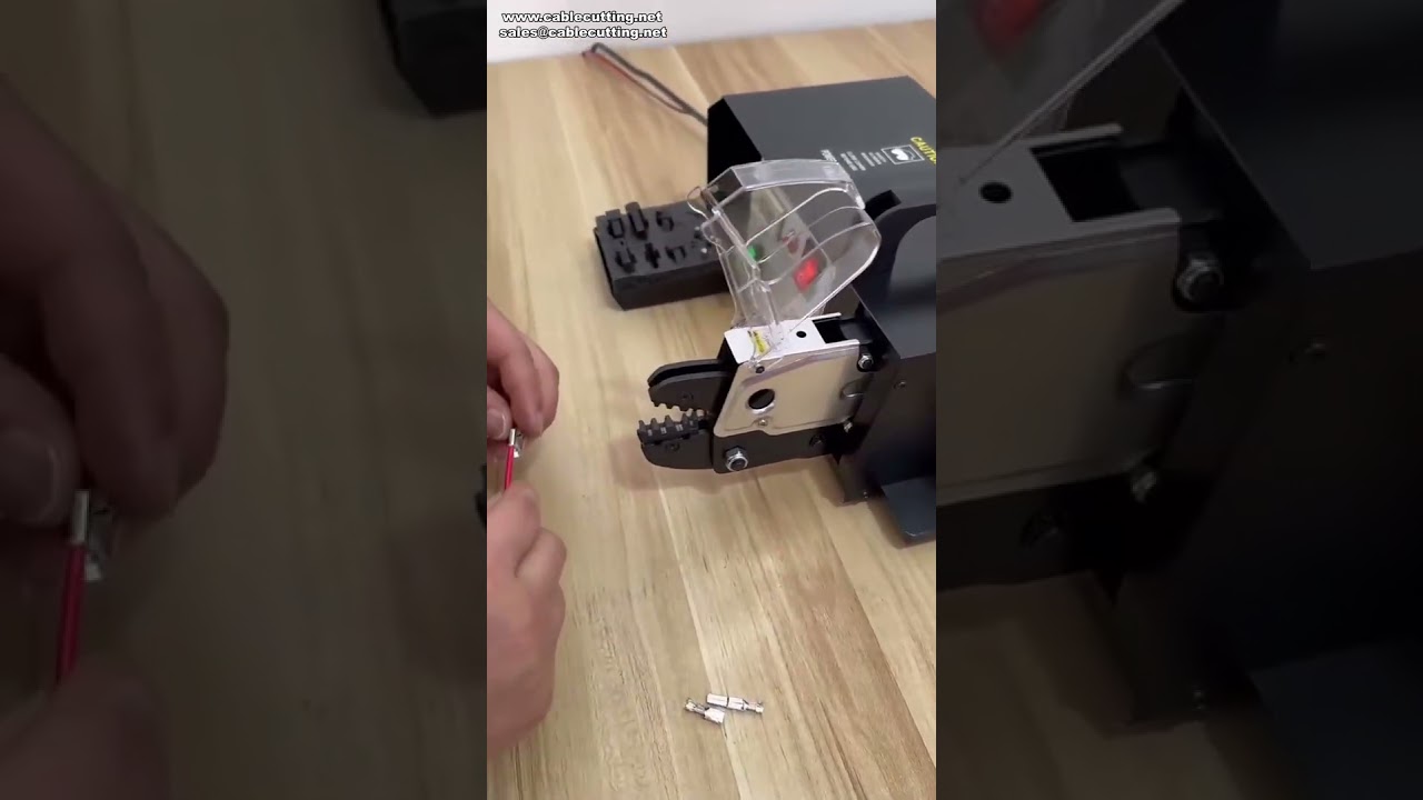 電動端子壓接機｜高效能套管連接器壓接設備