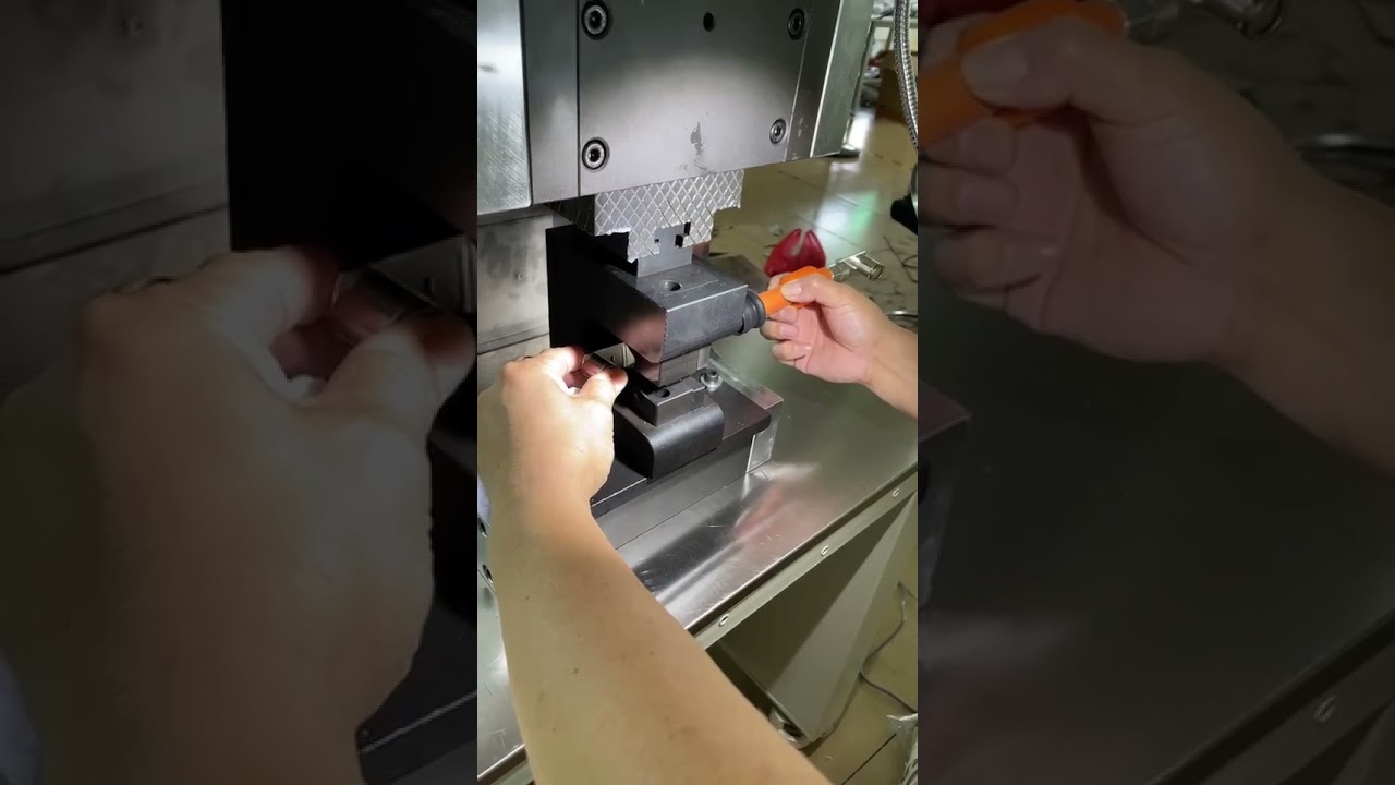 50噸伺服壓接機｜新能源線纜加工、大型方型端子、免模具鉚接