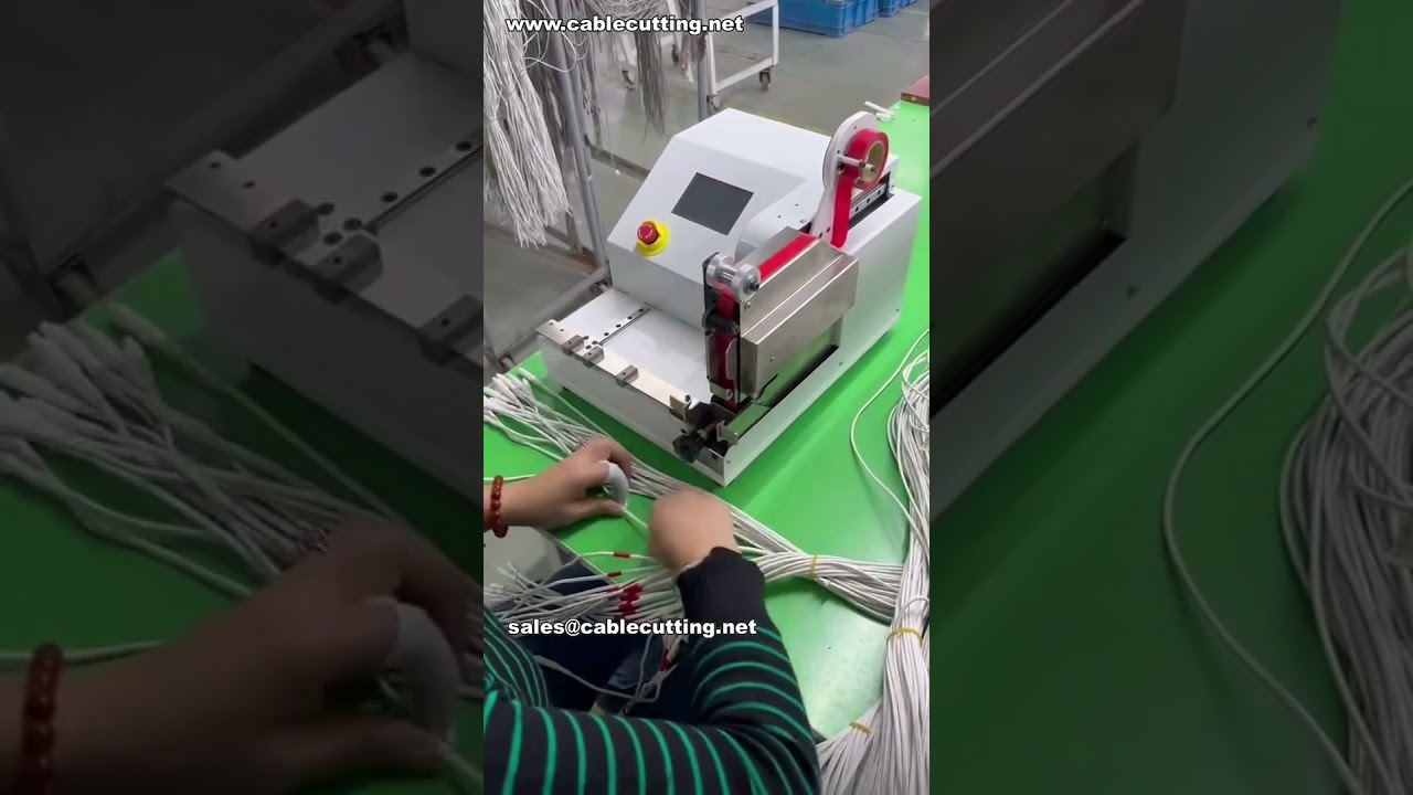 精準卡尺定位的點膠貼合機｜工廠實拍影片