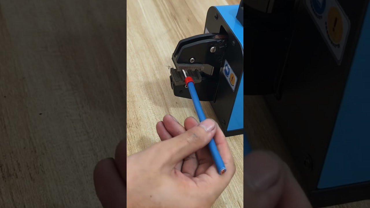 氣動端子壓接機｜工廠自動化高效壓接，確保管型端子穩固連接 #工廠 #機械
