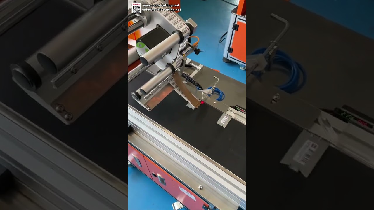 金屬板平面自動貼標機｜工業零件高速貼標設備