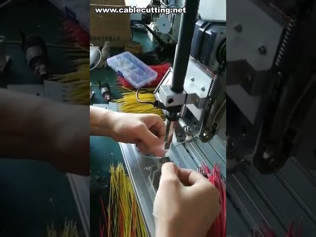 半自動焊錫機｜微動開關連接器與開關接線精準焊錫設備