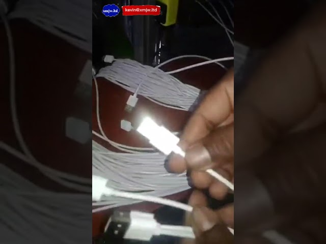 迷你USB數據線專用立式塑膠射出成型機｜小型自動化線材加工設備價格